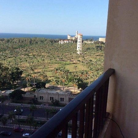 Апартаменти Sea & Garden View At Al-Muntazh Towers - إطلاله علي البحر و حدائق قصر المنتزه Александрія Екстер'єр фото
