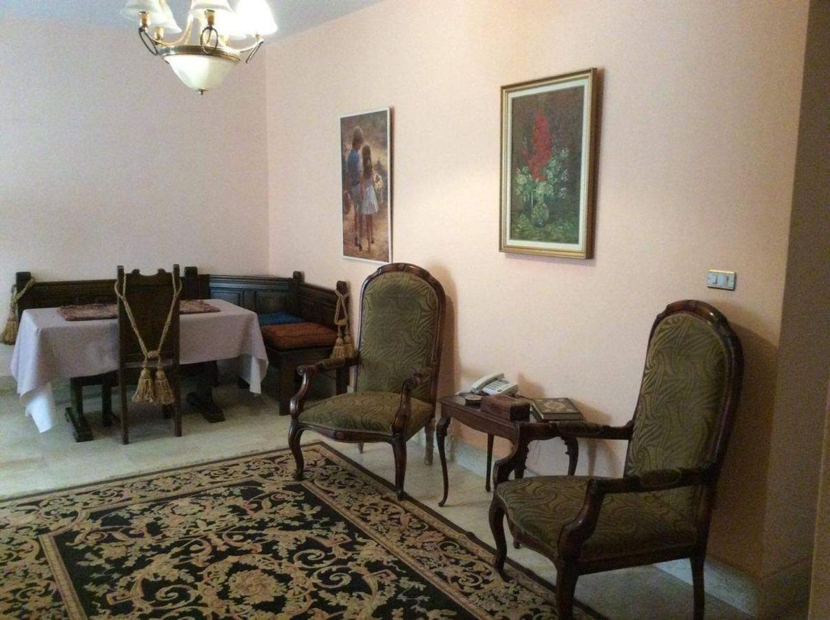 Апартаменти Sea & Garden View At Al-Muntazh Towers - إطلاله علي البحر و حدائق قصر المنتزه Александрія Екстер'єр фото